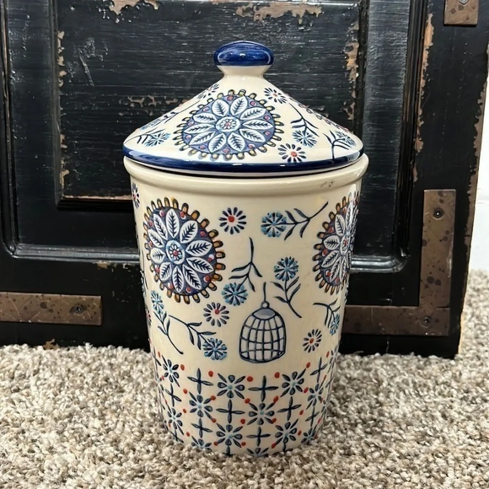Ceramic hand painted Talavera-Floral Design jar